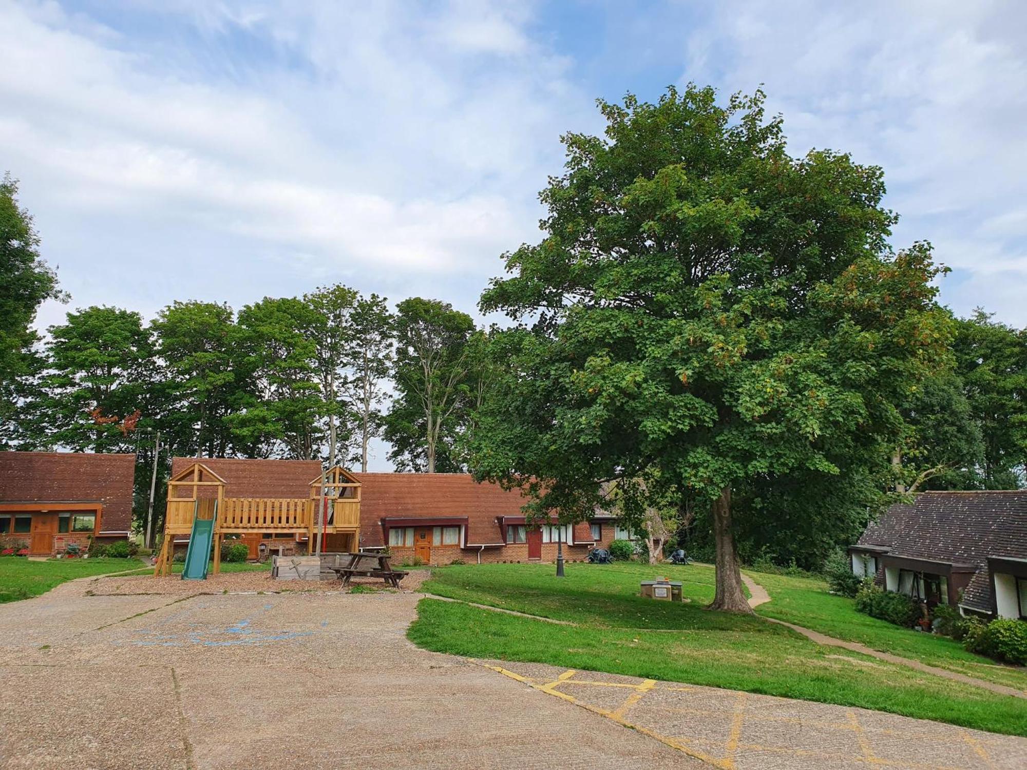 פולגייט Glyndley Manor Cottages מראה חיצוני תמונה