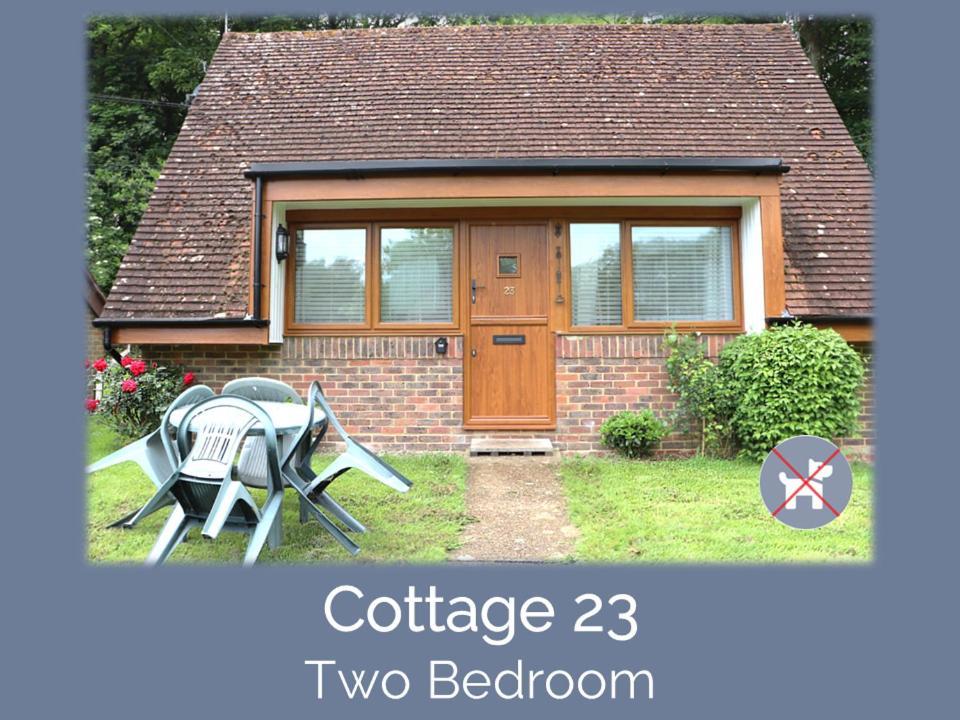 פולגייט Glyndley Manor Cottages מראה חיצוני תמונה
